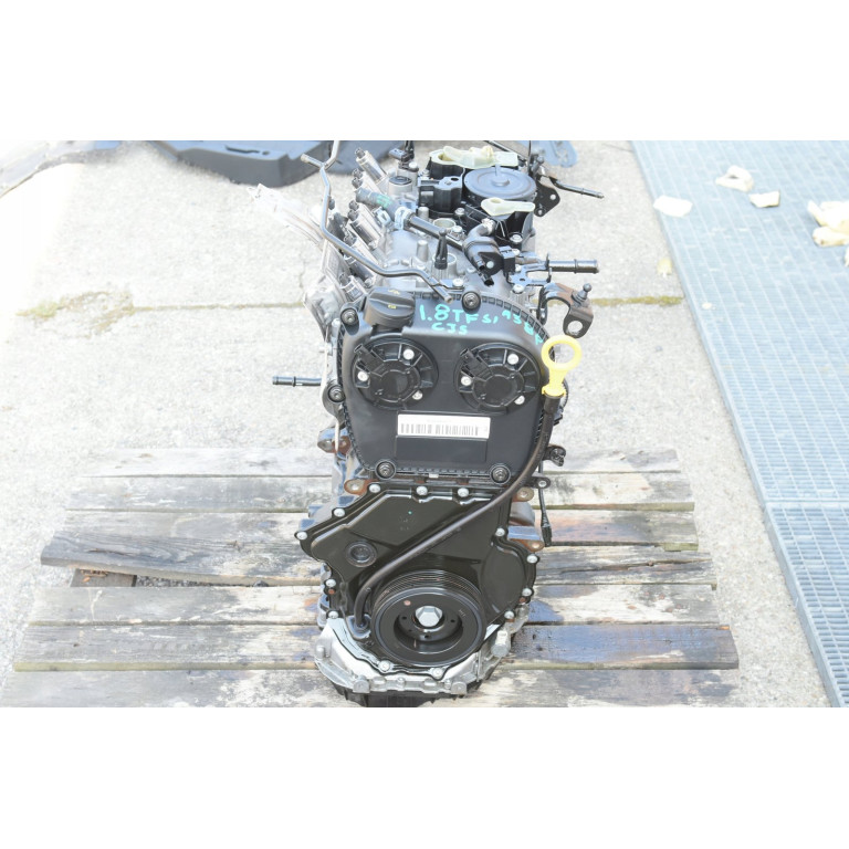 Двигатель Audi A3 1.8 TFSI quattro CJSB  CJSA  CJS