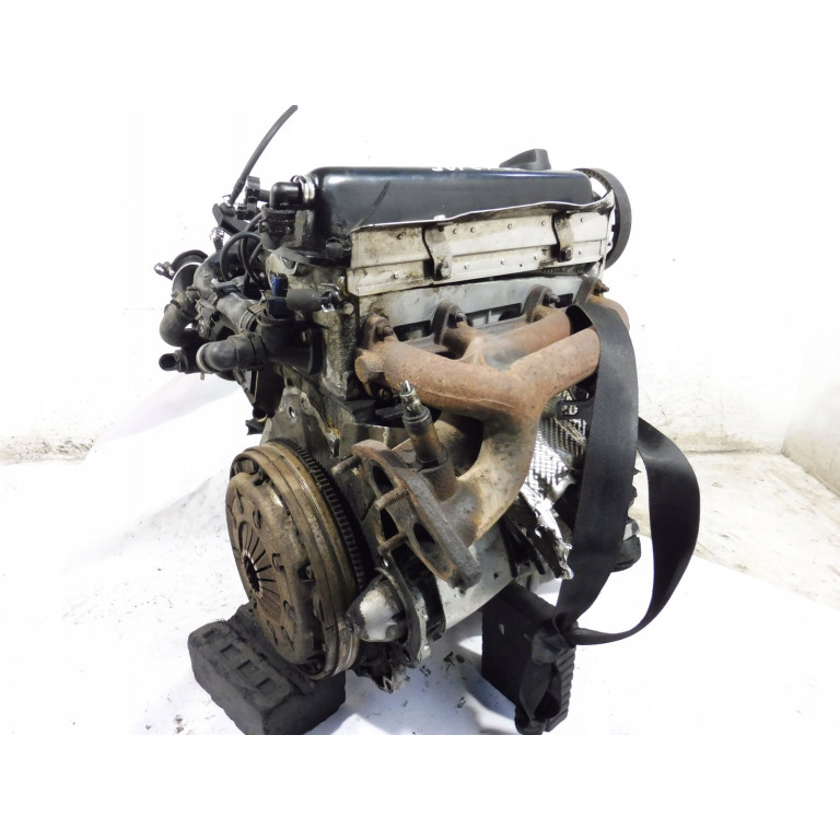 Двигун Audi A4 Avant 1.6 ARM