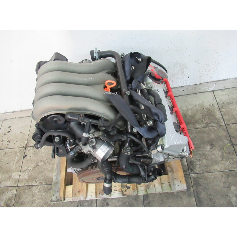 Двигатель Audi A4  2.0 ALT