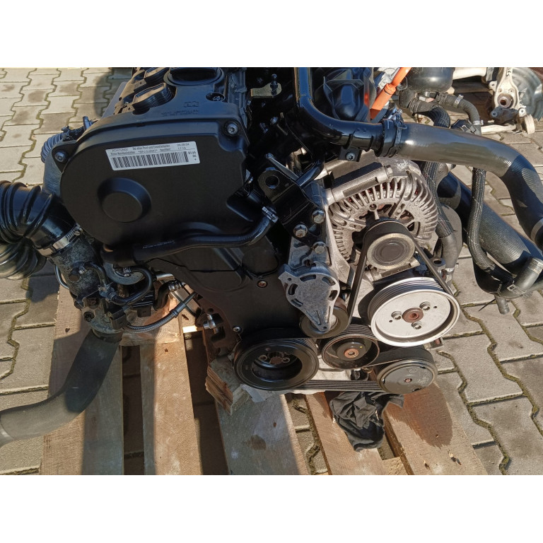 Двигатель Audi A4  2.0 TFSI 16V BWE