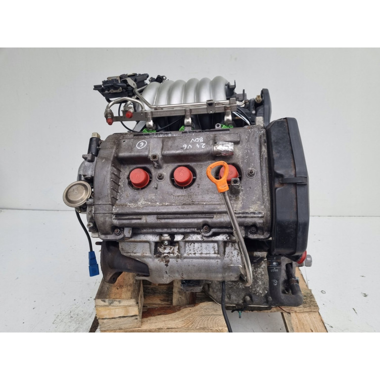 Двигатель Audi A4 2.4 BDV