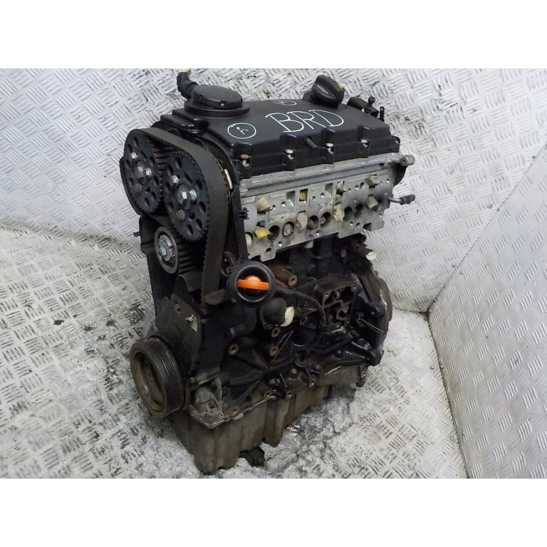 Двигатель Audi A4 Avant  2.0 TDI BRD