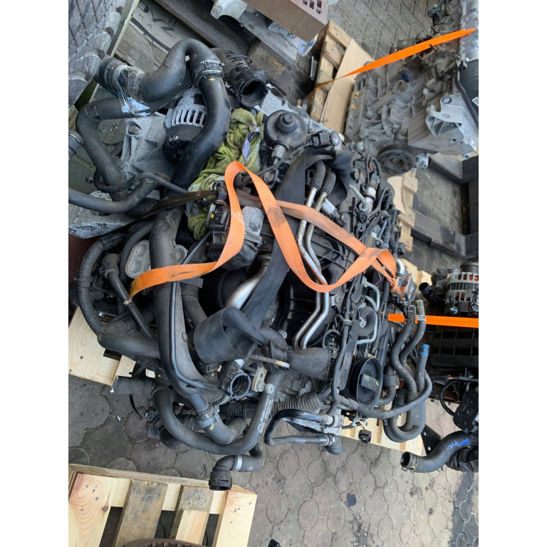 Двигатель Audi A4 2.0 TDI CJCC CJCB CJCA CJCD CJC