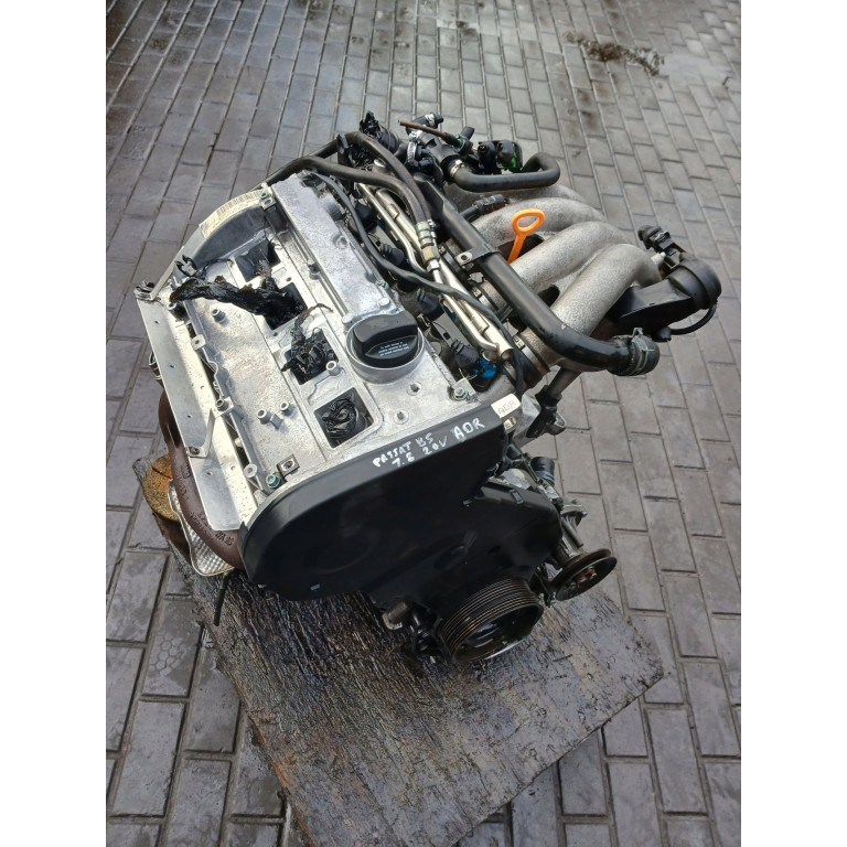 Двигун Audi A6 Avant 1.8 ADR
