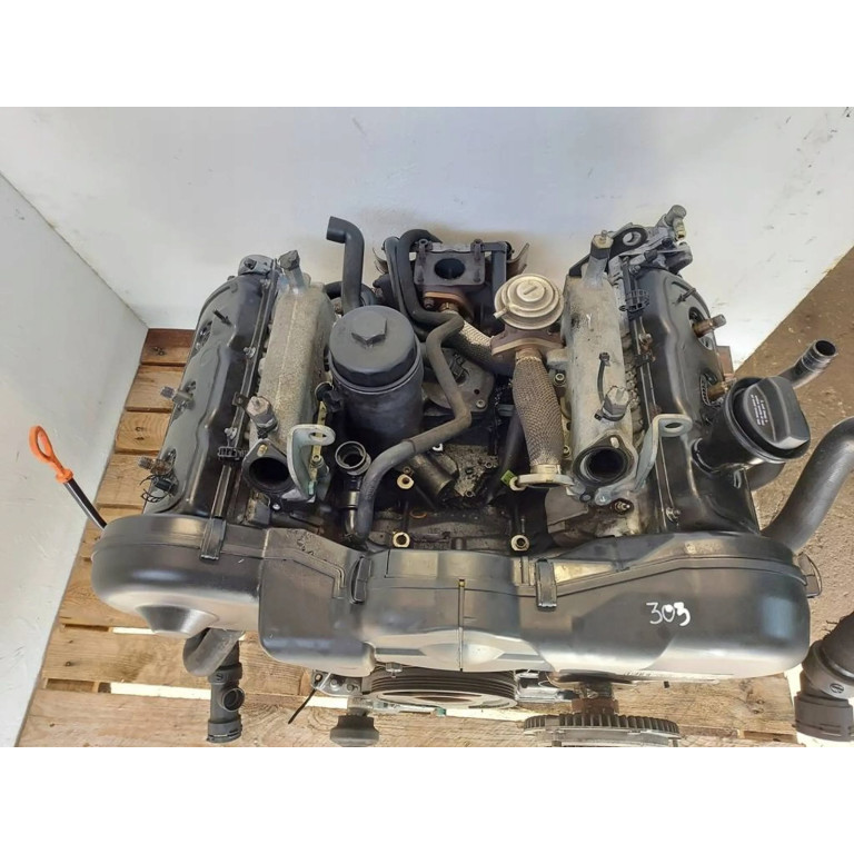 Двигун Audi A8 2.5 TDI AKN