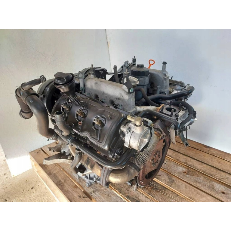 Двигун Audi A8 2.5 TDI AKN
