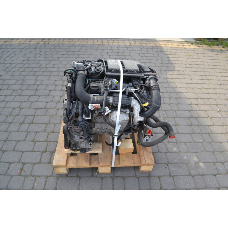 Двигатель Citroen C3 II 1.4 HDi 70 8HR (DV4C) 8HR DV4C