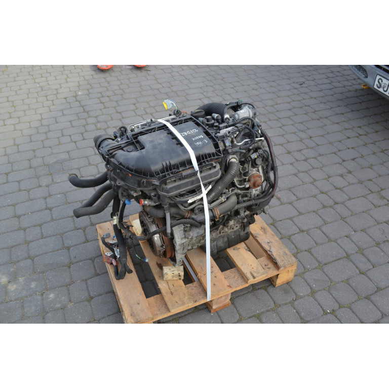 Двигатель Citroen C3 II 1.4 HDi 70 8HR (DV4C) 8HR DV4C