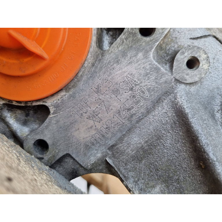 Двигун Citroen XANTIA 3.0 i 24V XFZ (ES9J4) XFZ ES9J4