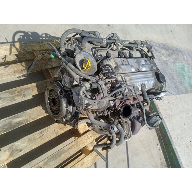 Двигатель Mazda PREMACY 2.0 TD RF4F