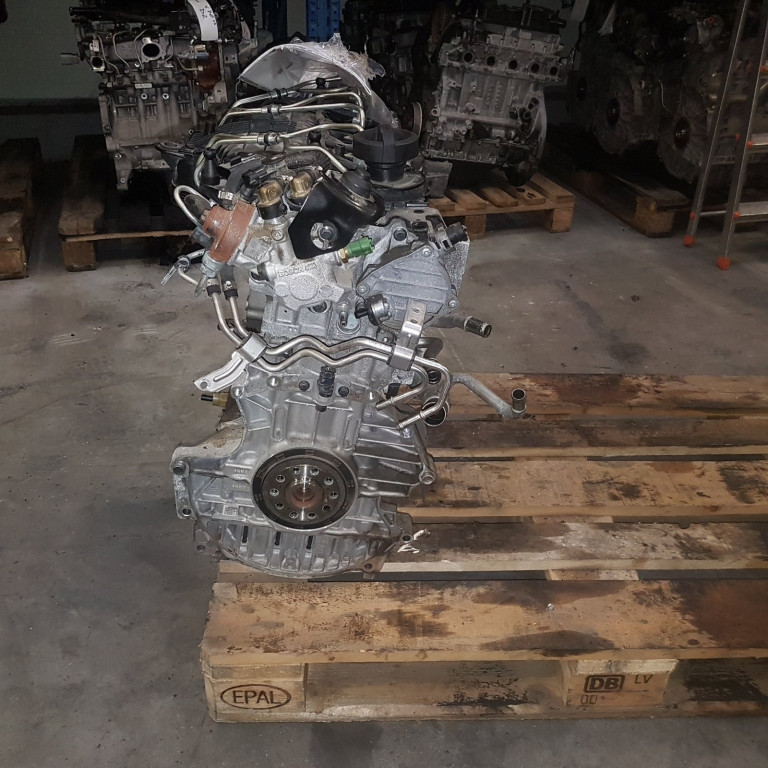 Двигун Volvo V40 D3 D 5204 T6