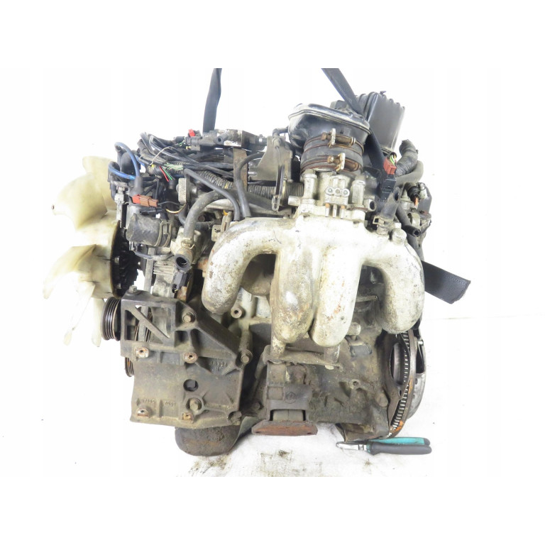 Двигун Mitsubishi PAJERO II 2.4 V41W V21W V21C 4G64 12V