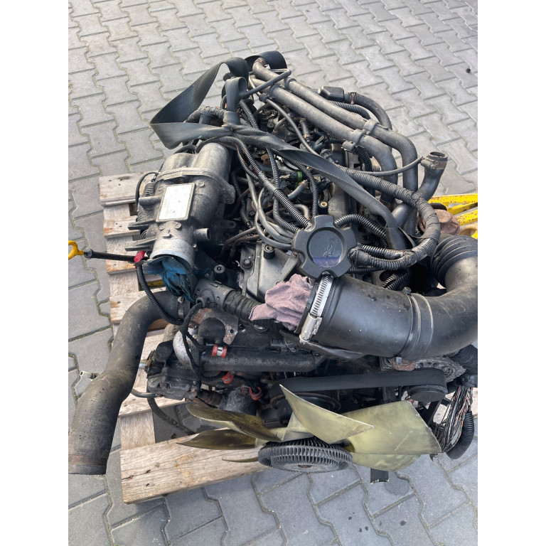 Двигатель Nissan INTERSTAR dCi 140 ZD30
