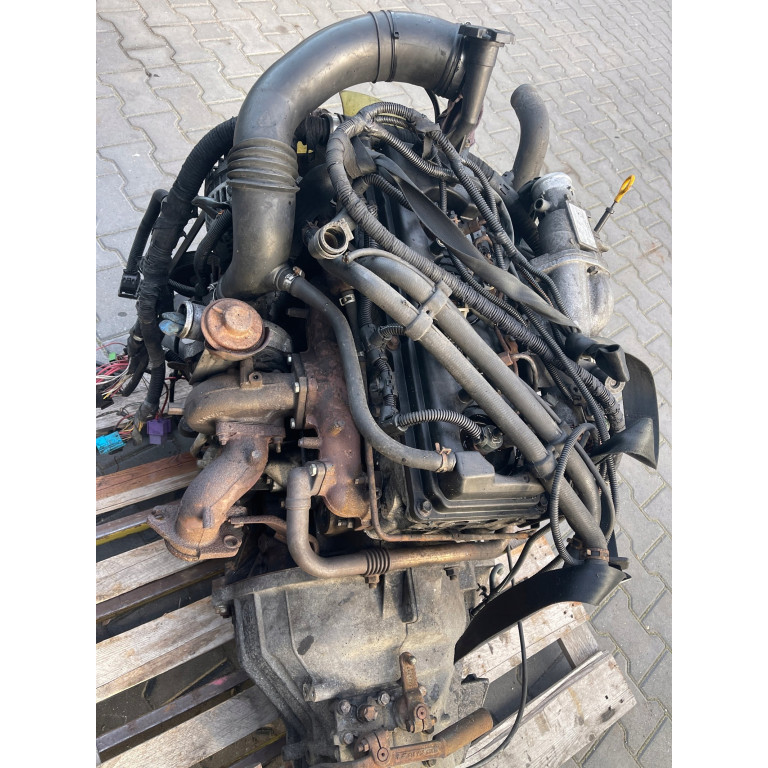 Двигатель Nissan INTERSTAR dCi 140 ZD30
