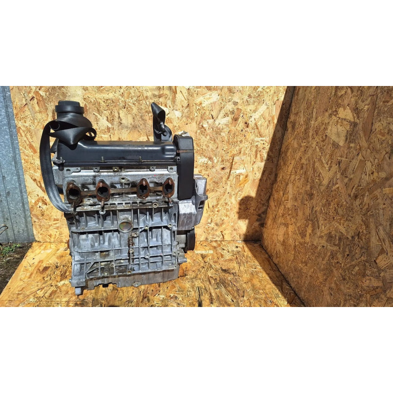 Двигатель Volkswagen BORA 1.6 APF