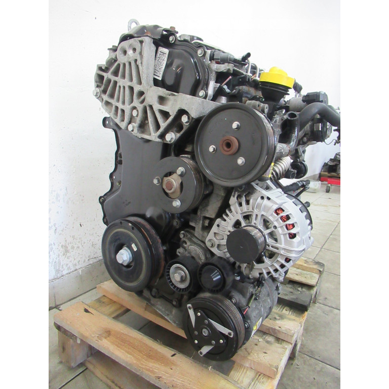 Двигун Nissan PRIMASTAR dCi 120 M9R 780