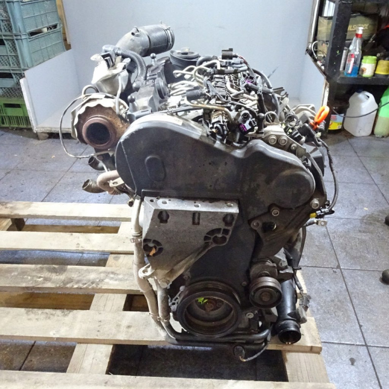 Двигун Volkswagen CADDY III 1.6 TDI CAYD