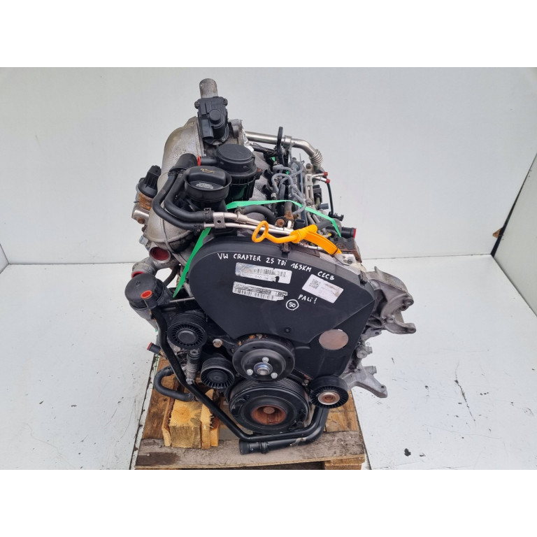 Двигатель  Volkswagen CRAFTER 2.5 TDI CECA CECB