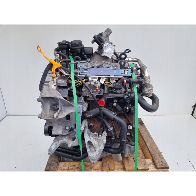 Двигатель  Volkswagen CRAFTER 2.5 TDI CECA CECB