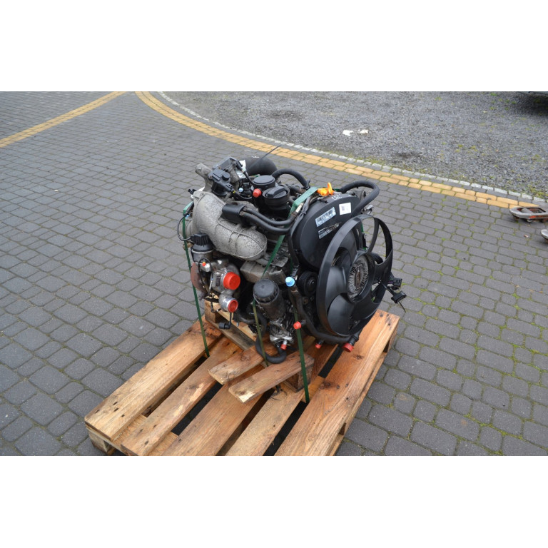 Двигатель  Volkswagen CRAFTER 2.5 TDI CECA CECB