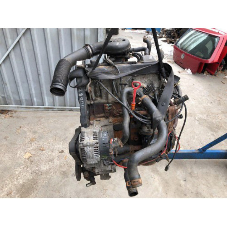 Двигатель  Volkswagen  GOLF III 1.8 ADZ