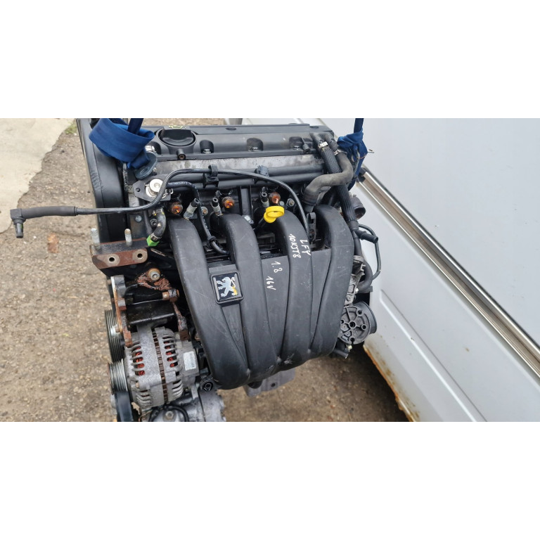 Двигун Peugeot 306 1.8 16V LFY (XU7JP4) LFY XU7JP4