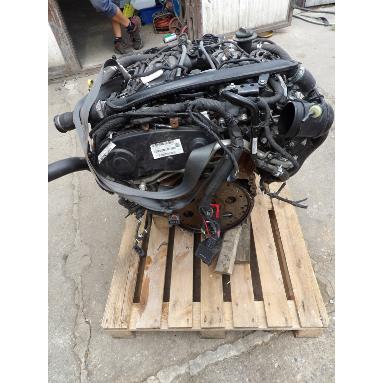 Двигатель Peugeot 407 3.0 Hdi DT20C