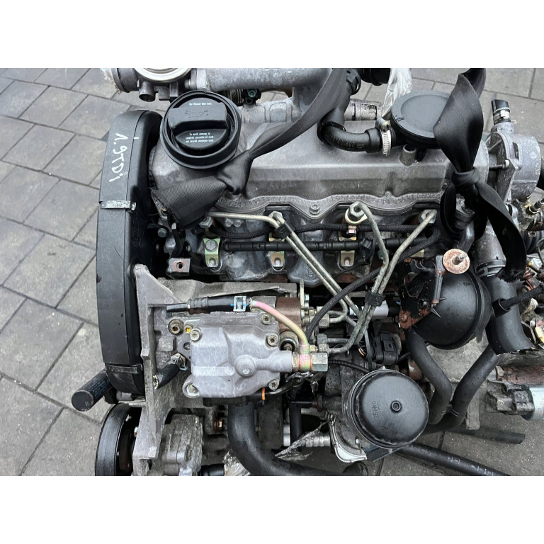 Двигун Seat LEON 1.9 TDI AHF