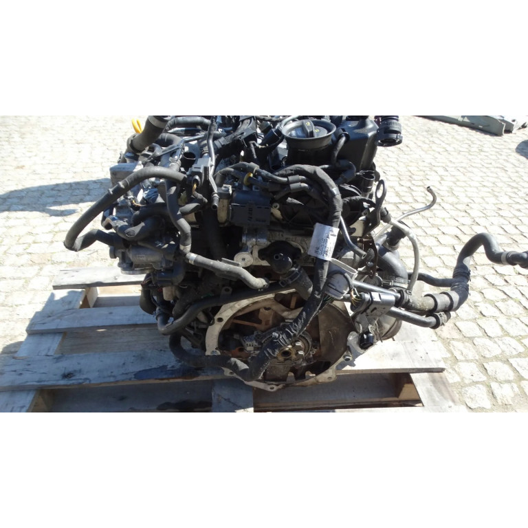 Двигун Seat LEON ST 1.6 TDI CLHB