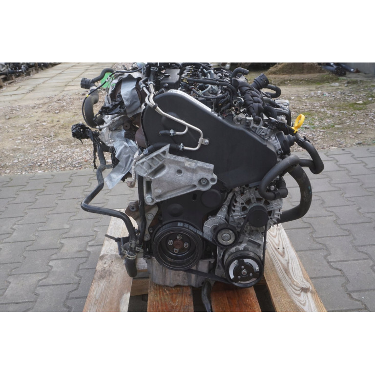Двигун Seat LEON ST 1.6 TDI CRKB CRK