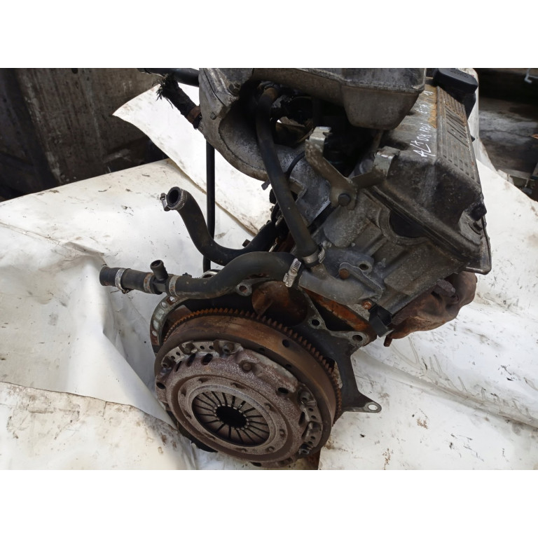 Двигун BMW 3 318 i M40B18 M40 B18