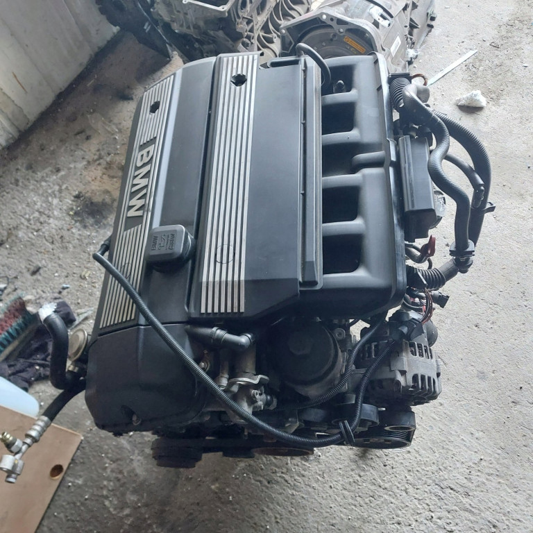 Двигун BMW 3 323 i M52B25 256S3 M52 B25 (256S3)