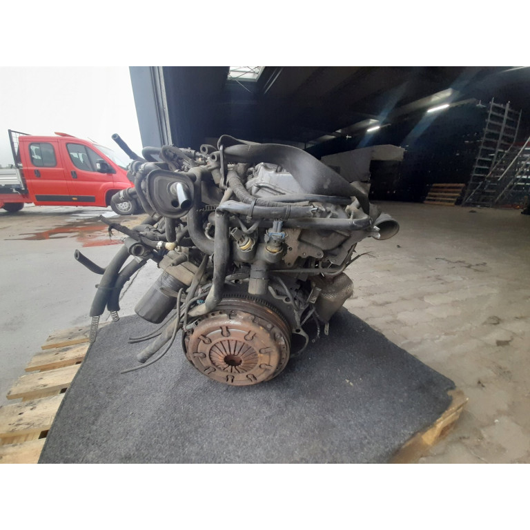 Двигун Volkswagen PASSAT 1.8 T APU