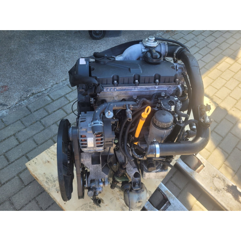 Двигатель Volkswagen PASSAT 1.9 TDI AWX