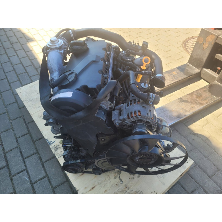 Двигатель Volkswagen PASSAT 1.9 TDI AWX