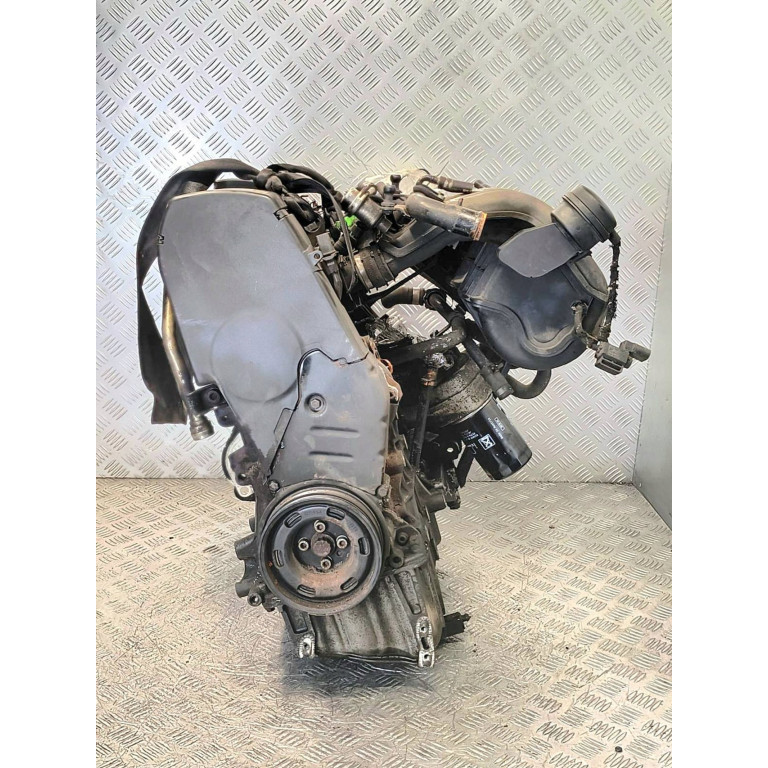 Двигатель Volkswagen PASSAT 2.0 4motion AZM