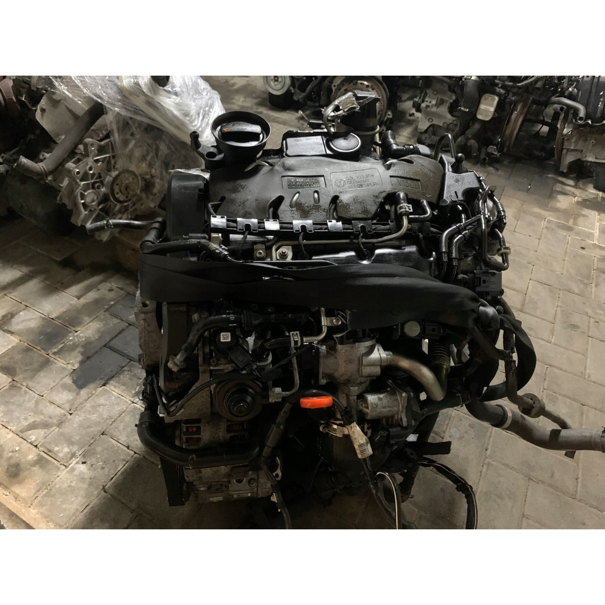 Двигун Volkswagen PASSAT 2.0 TDI CBBB CBBA в Україні. Купити двигун для ...