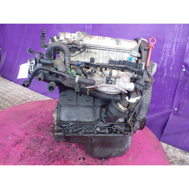 Двигатель Volkswagen POLO 45 1.0 AEV