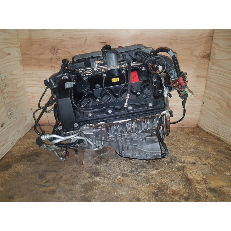 Двигатель BMW X5 4.4 i N62 B44 N62B44
